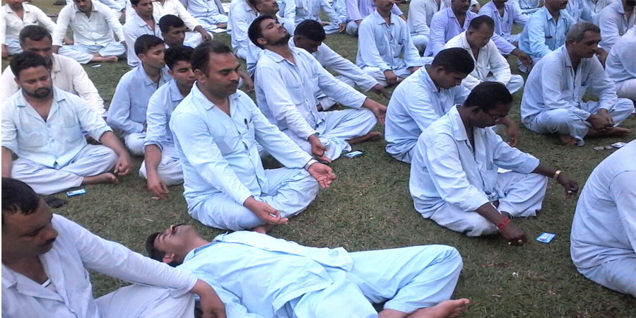 अप्रैल 2017 में INHS अश्विनी, मुंबई में सिद्धयोग ध्यान शिविर का आयोजन किया गया।